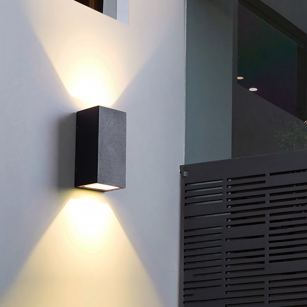 Modern Waterproof LED Outdoor Wall Sconce IP65 Aluminum Exterior Lighting for Villa and Courtyard