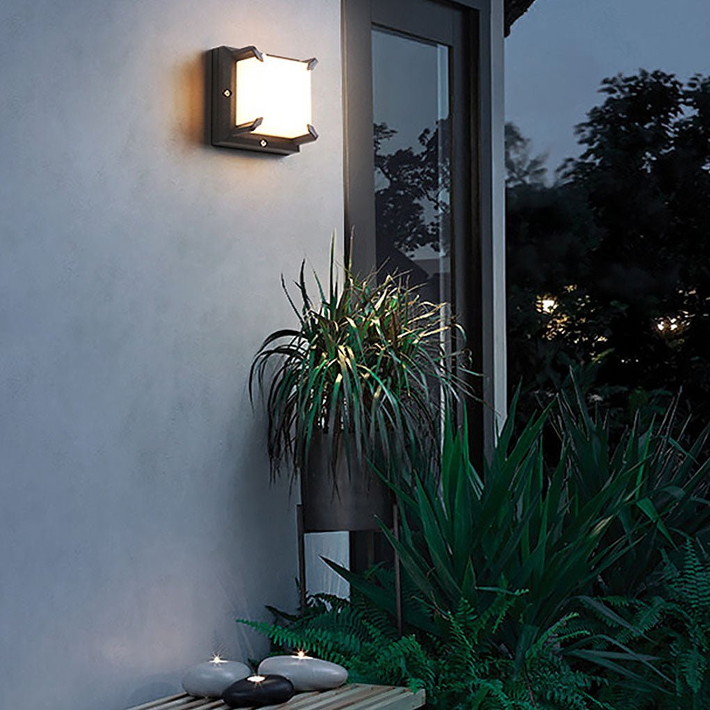 Modern Waterproof Outdoor LED Wall Sconce Black Die Cast Aluminum Light for Patio Garden