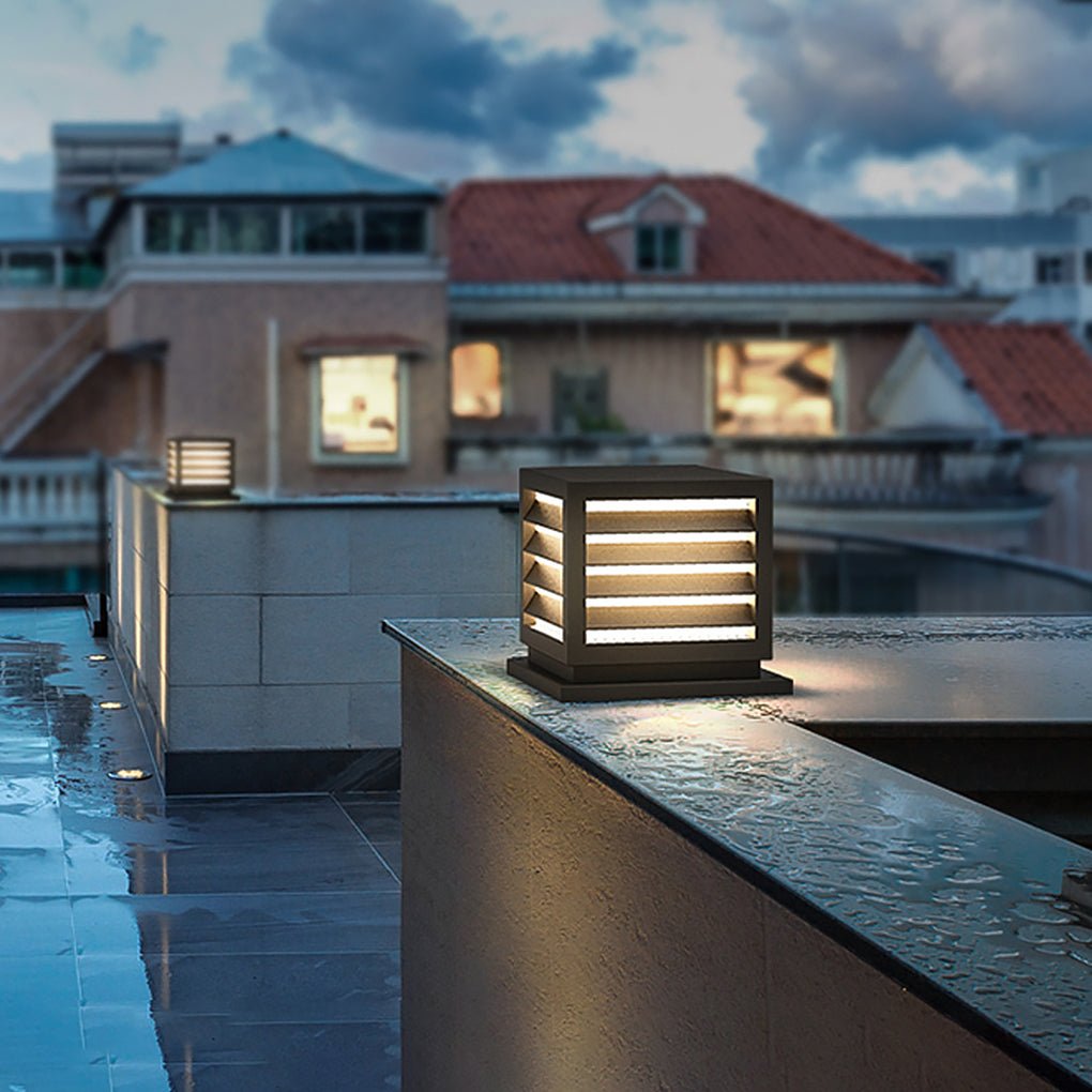 Modern Waterproof Solar LED Post Lights Outdoor Landscape Lighting for Pathways and Gardens