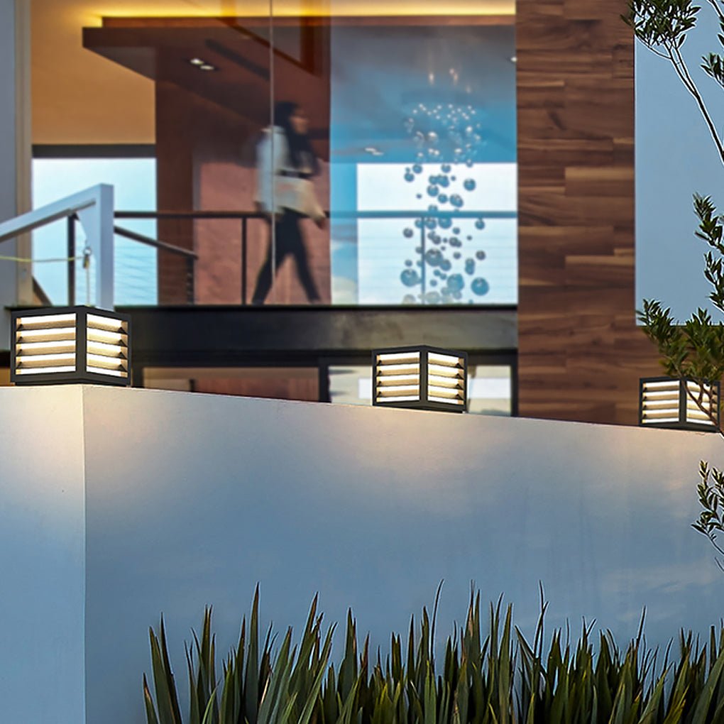 Modern Waterproof Solar LED Post Lights Outdoor Landscape Lighting for Pathways and Gardens