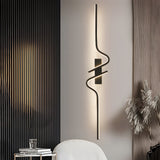 Modern Wavy Black LED Wall Sconce Linear Aluminum Minimalist Indoor Lighting Fixture