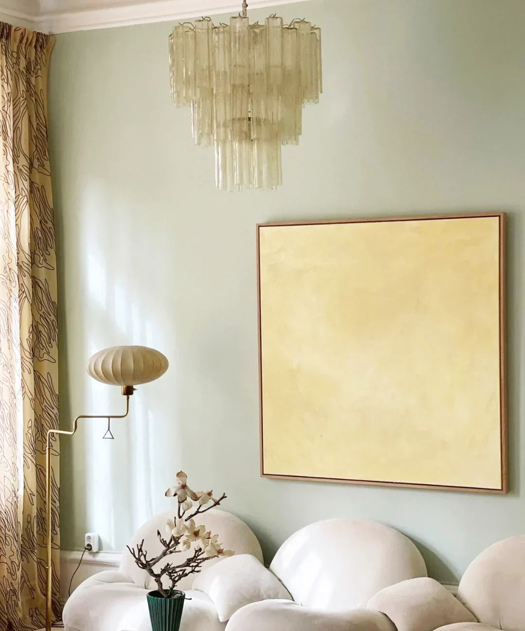 modern-yellow-murano-glass-tube-chandelier-for-luxury-living-room-and-dining-areas