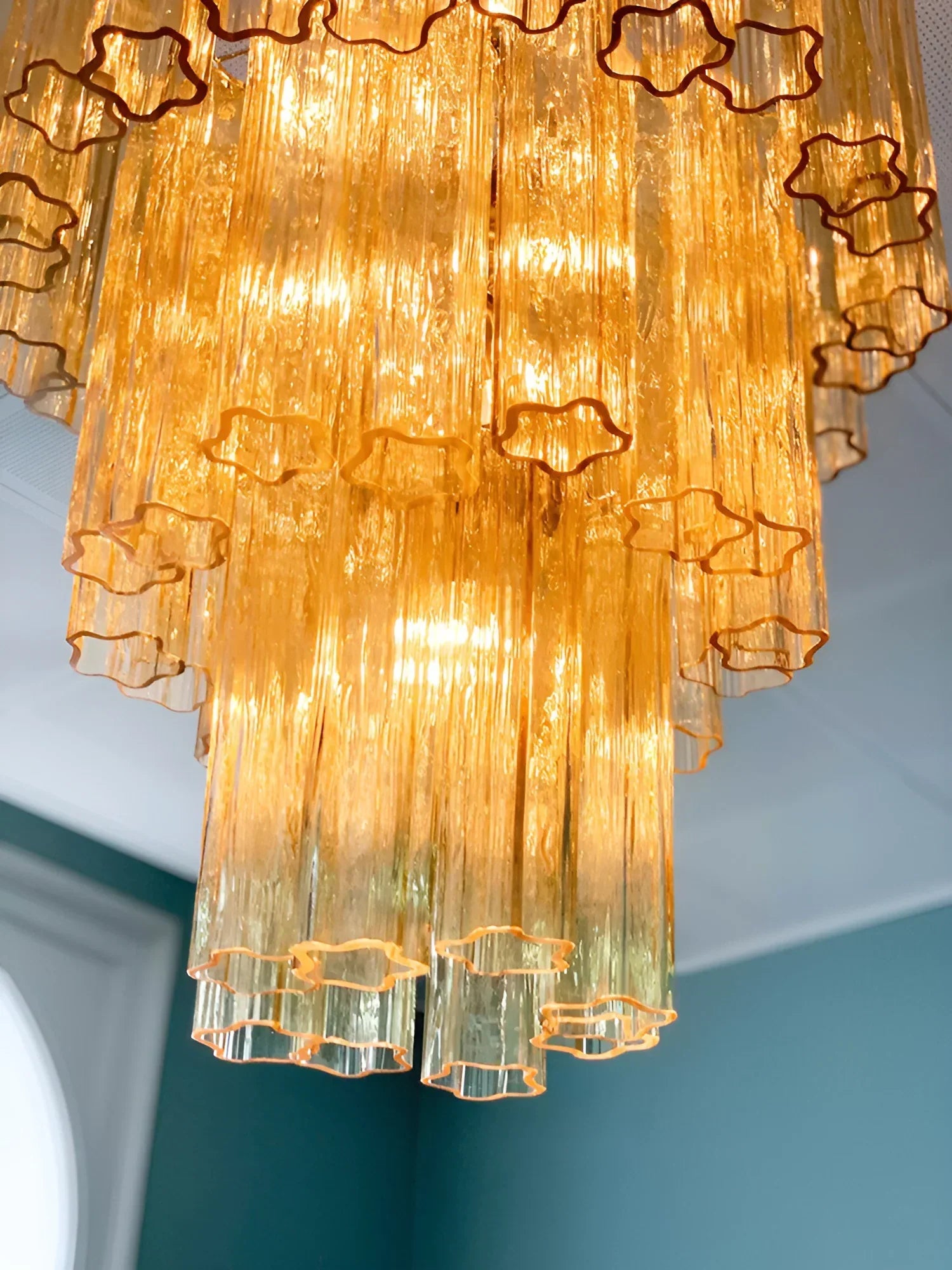 modern-yellow-murano-glass-tube-chandelier-for-luxury-living-room-and-dining-areas