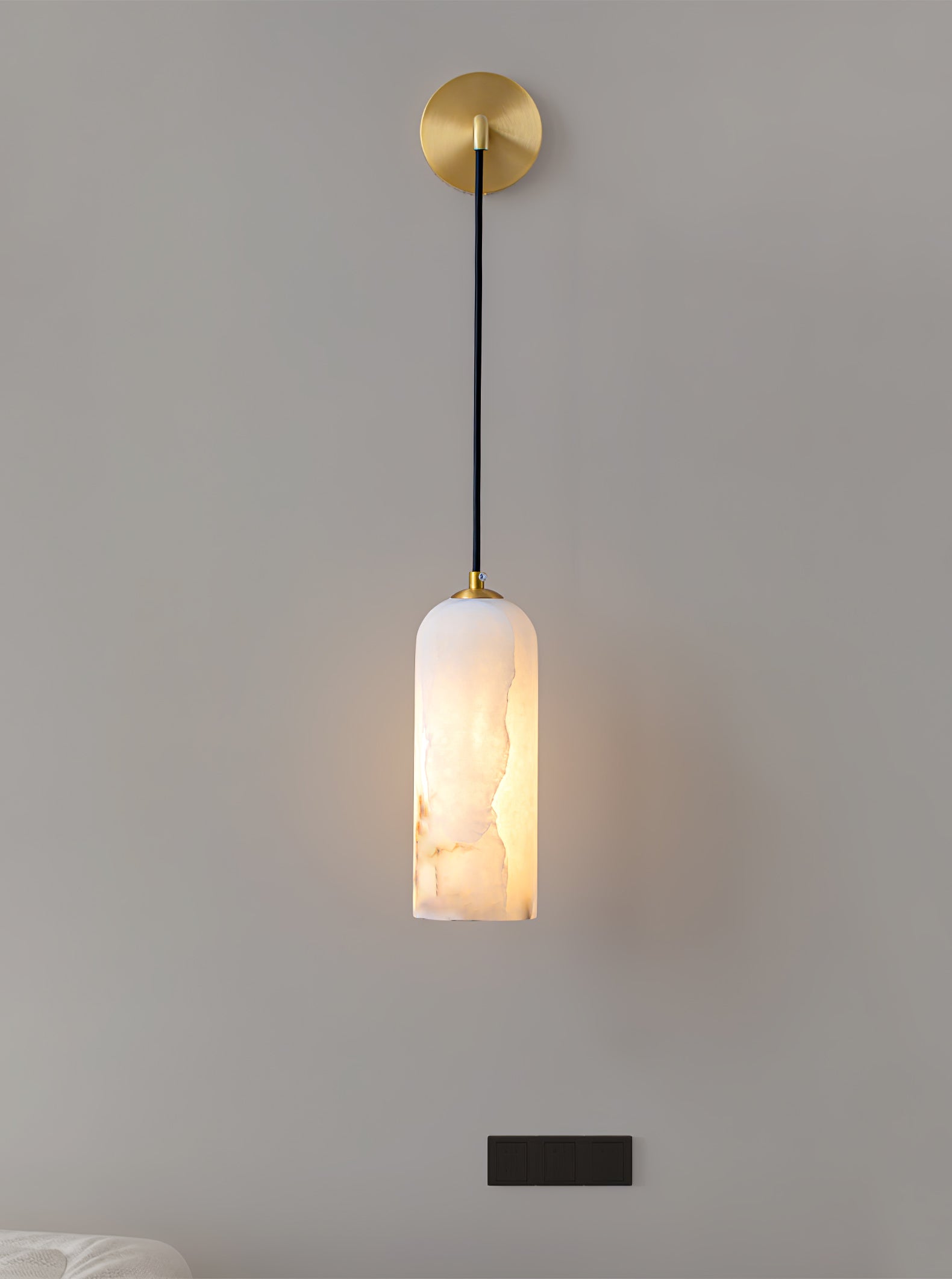 Monty Modern Alabaster Stone Wall Sconce Brass Indoor Light for Foyer and Kitchen