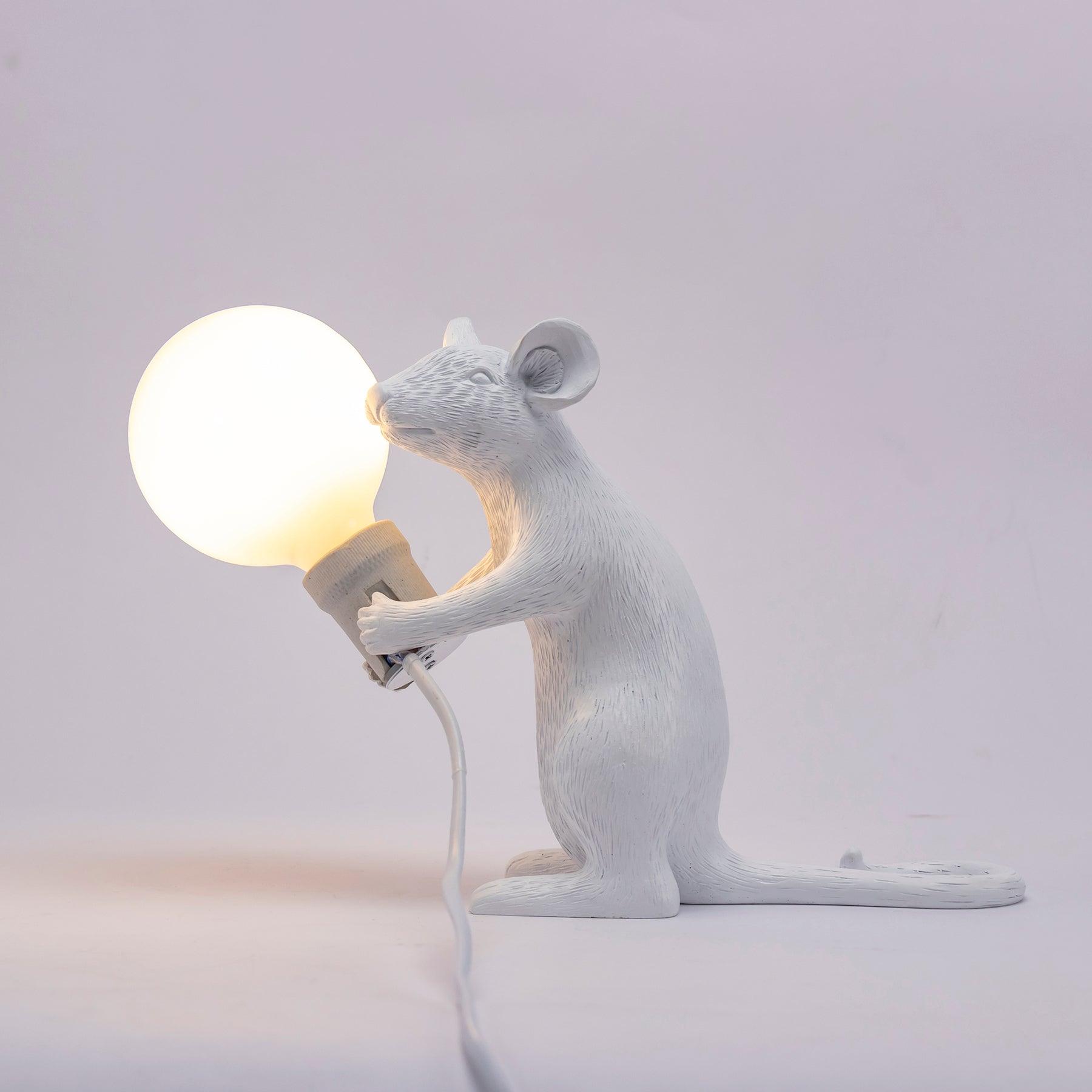 Resin Mouse Table Lamp Decorative Animal Sculpture Side Table Light for Bedside and Desk