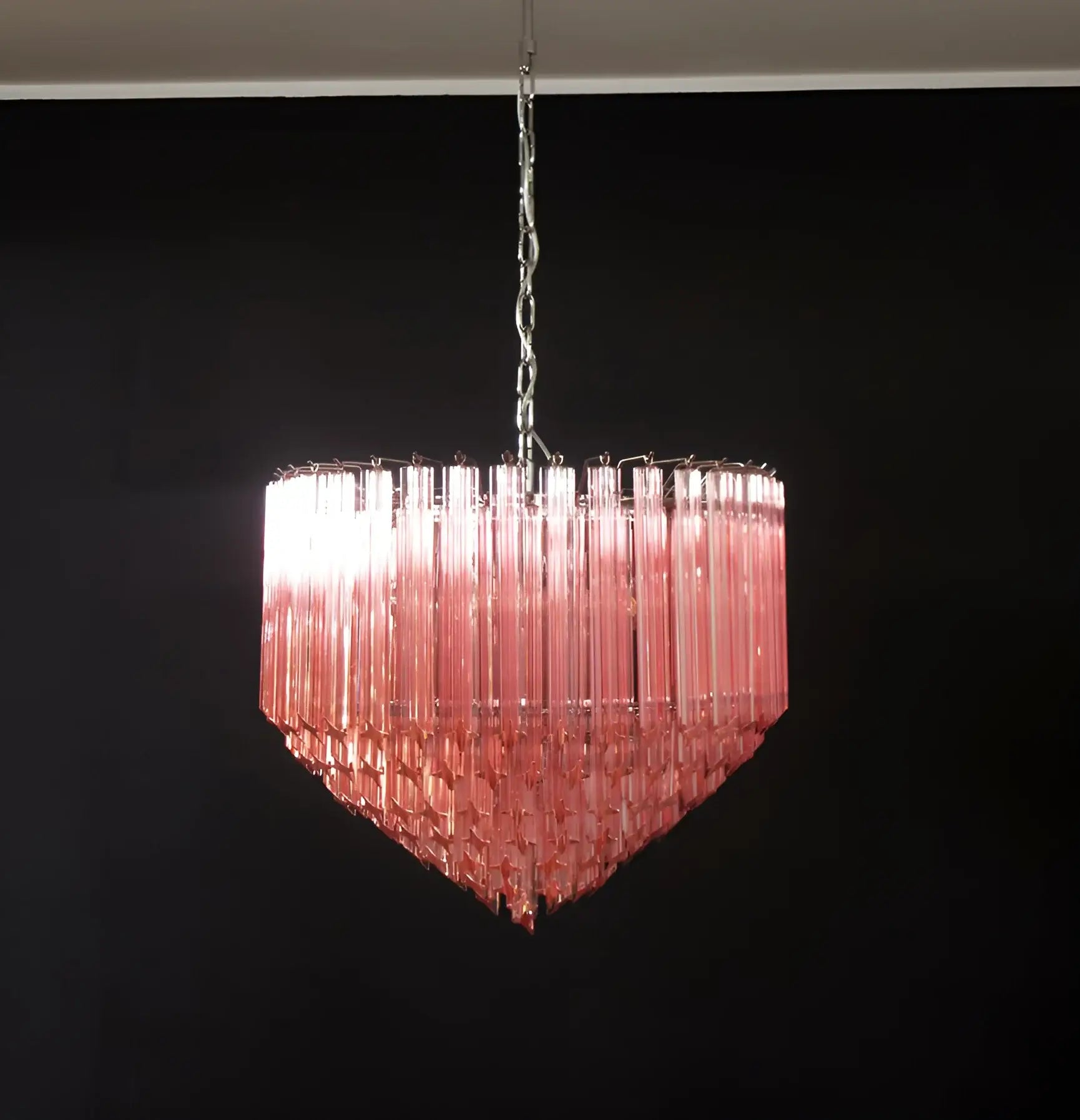 murano-glass-quadriedri-pink-prism-chandelier-luxury-pendant-light-fixture