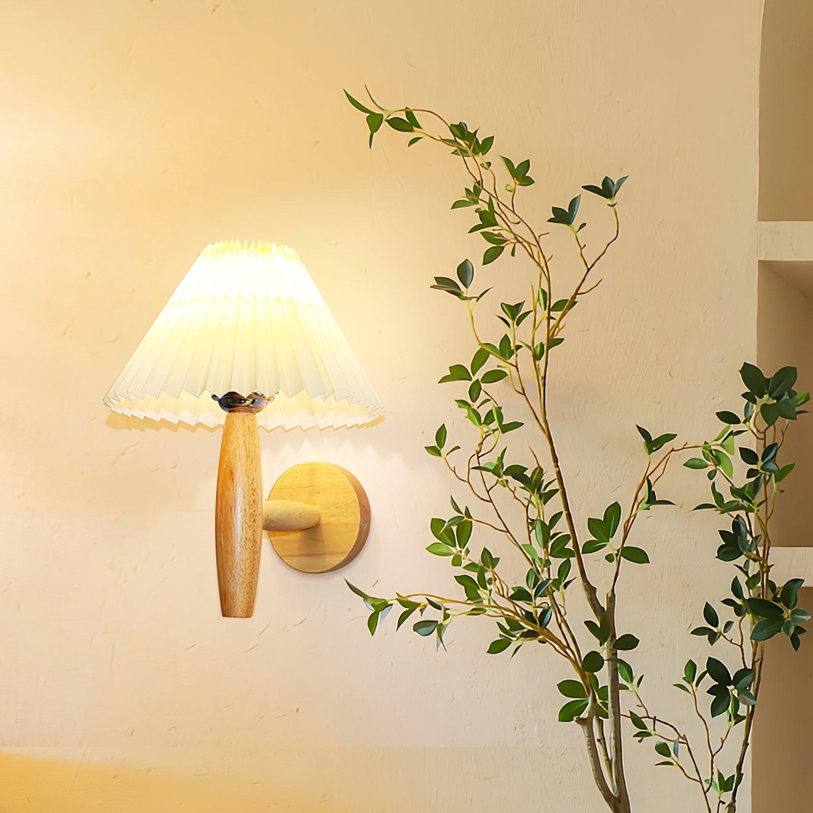 Natural Oak Wood Pleated Shade Wall Sconce Bracket Light for Modern Indoor Spaces