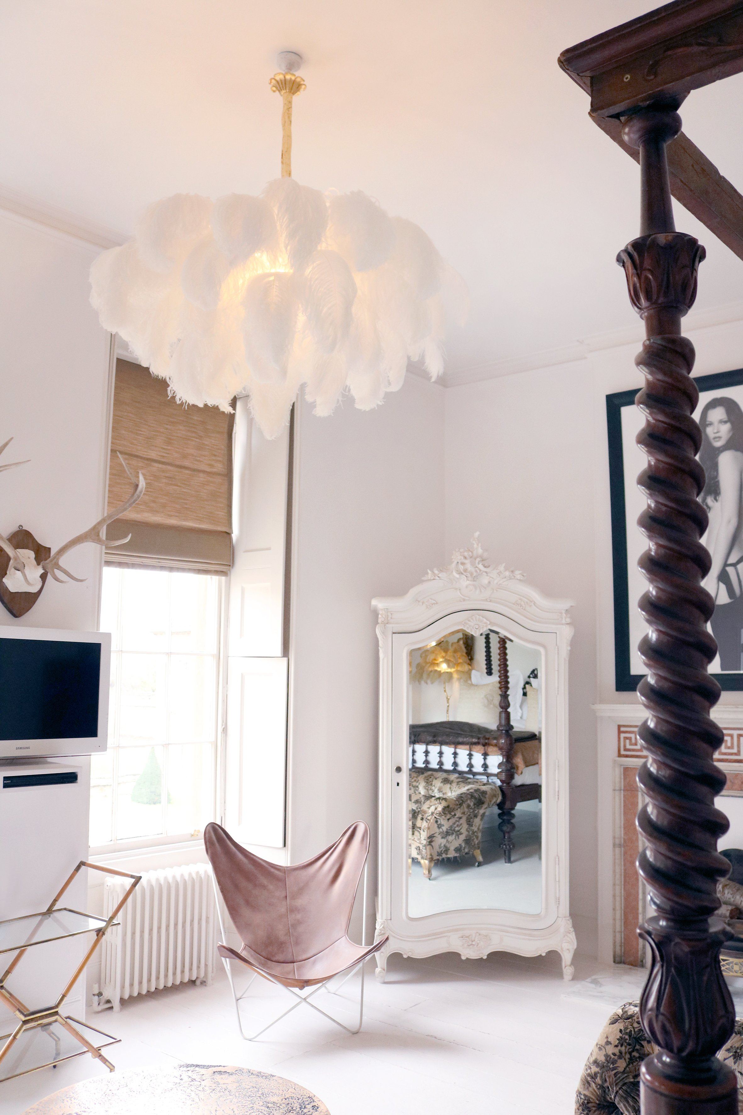 Natural Ostrich Feather Gasolier Chandelier with Polished Brass Frame for Luxury Interiors