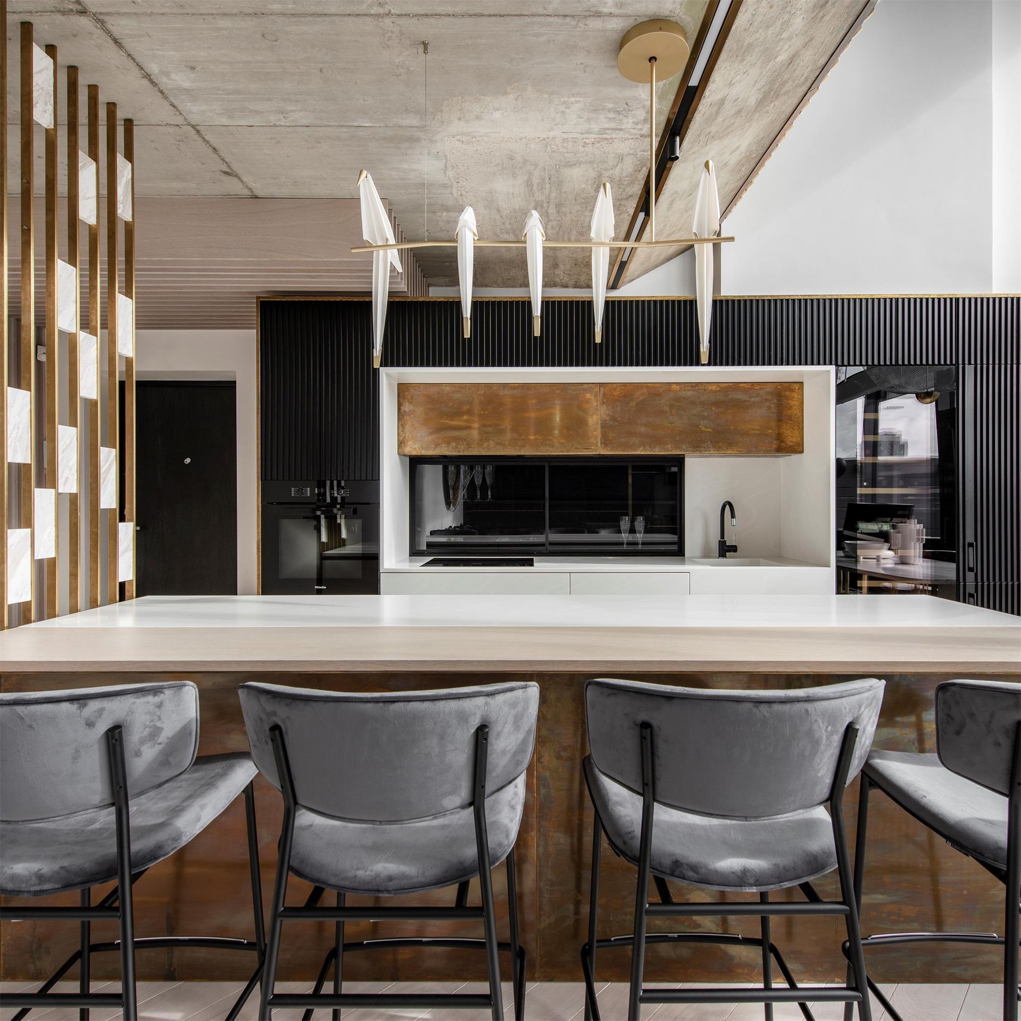 Origami Bird LED Pendant Light Modern Crane Chandelier for Dining Room and Living Space