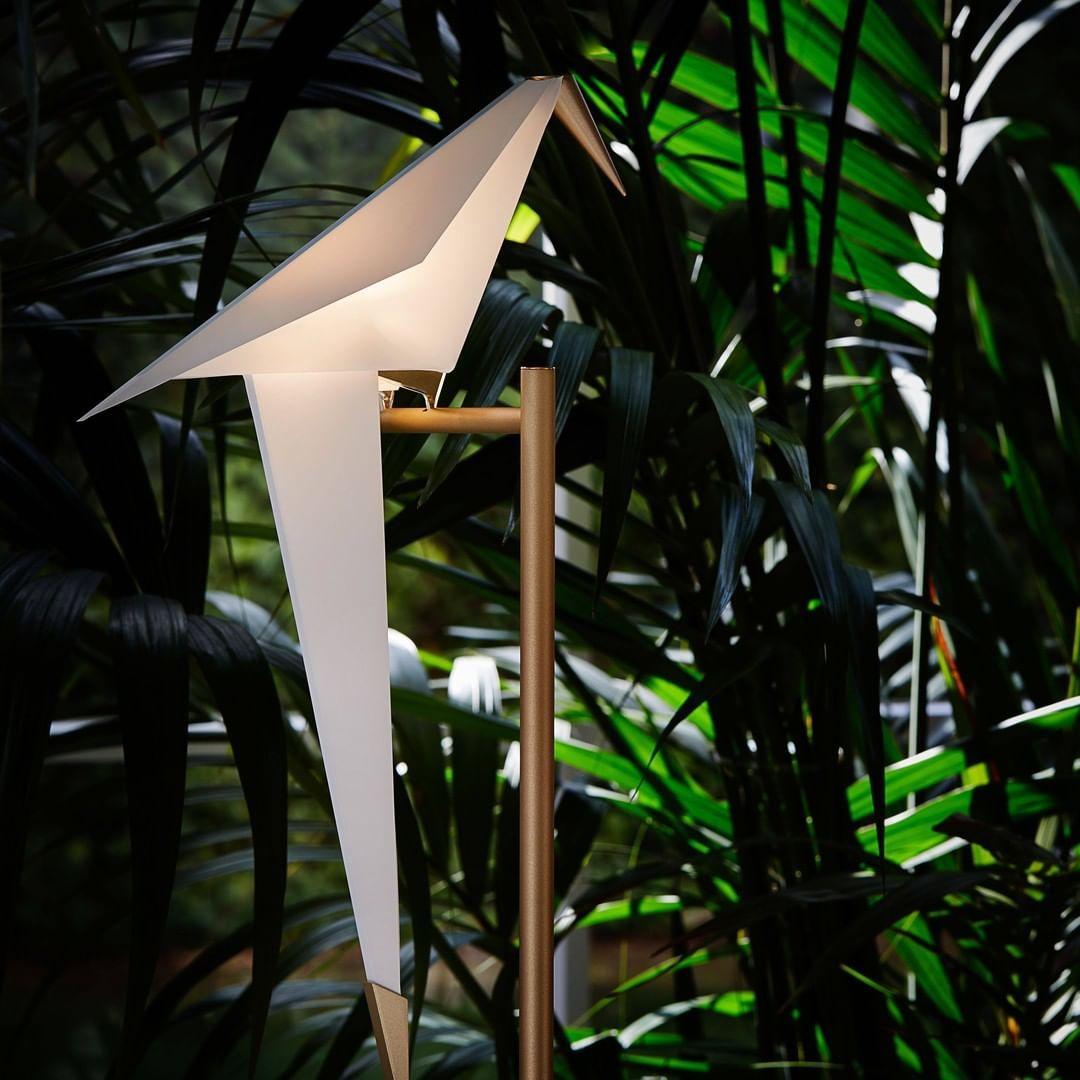 Modern Origami Bird LED Table Lamp Creative Paper Crane Nightstand Light