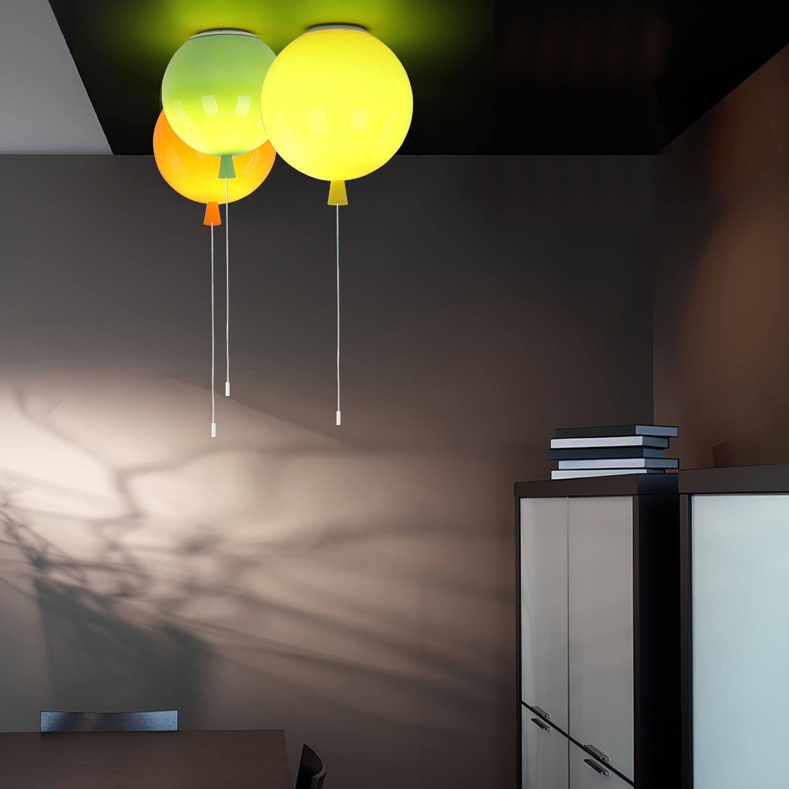 playful-balloon-design-memory-ceiling-lamp-with-pull-cord-switch-for-kids-room