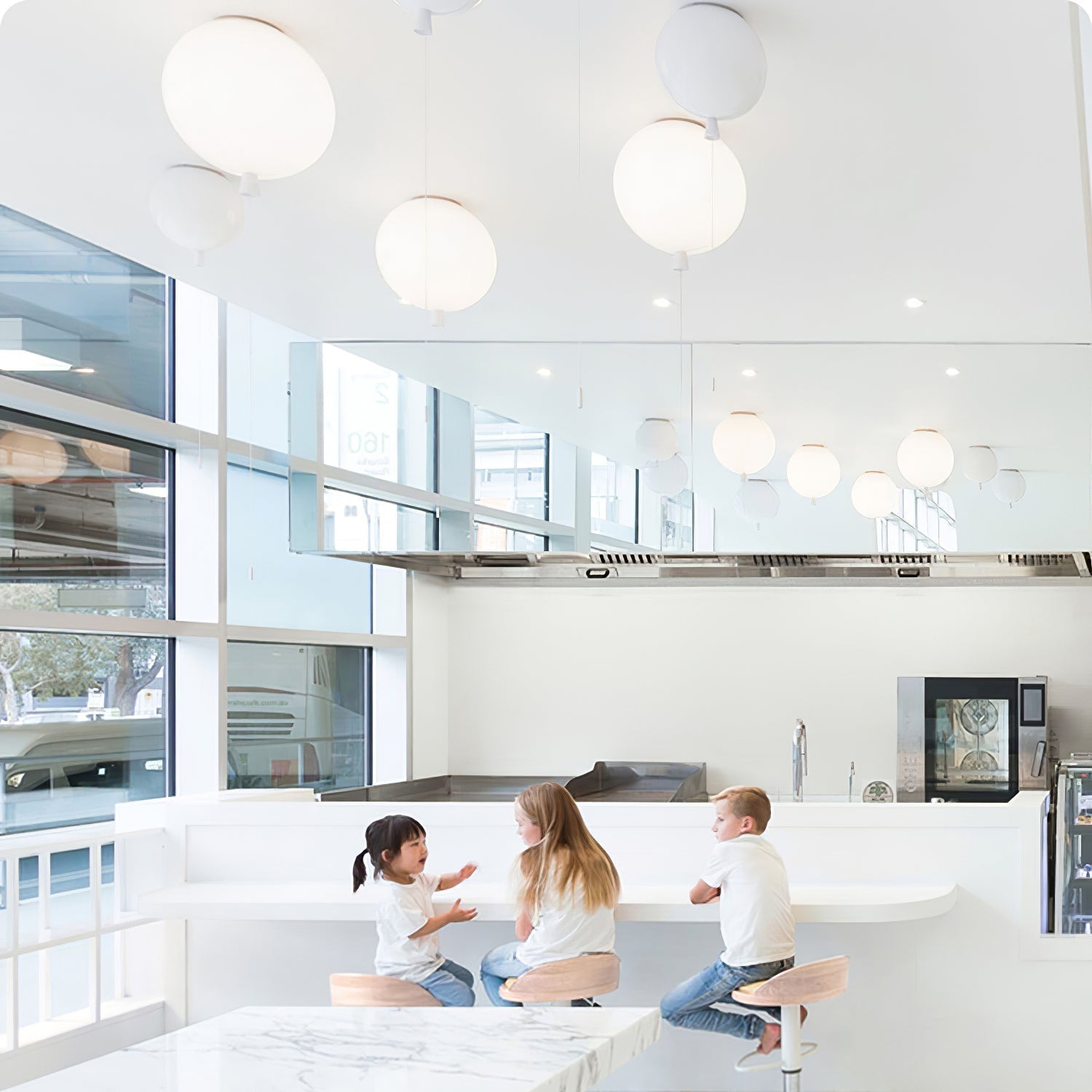 playful-balloon-design-memory-ceiling-lamp-with-pull-cord-switch-for-kids-room