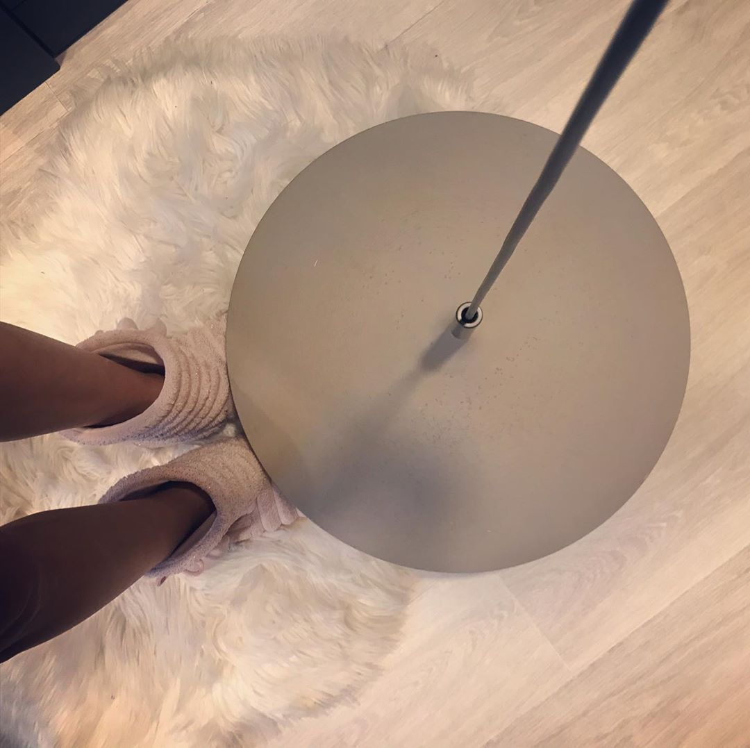 modern-industrial-aluminum-led-aplomb-pendant-light-for-kitchen-island-and-dining-room-decor