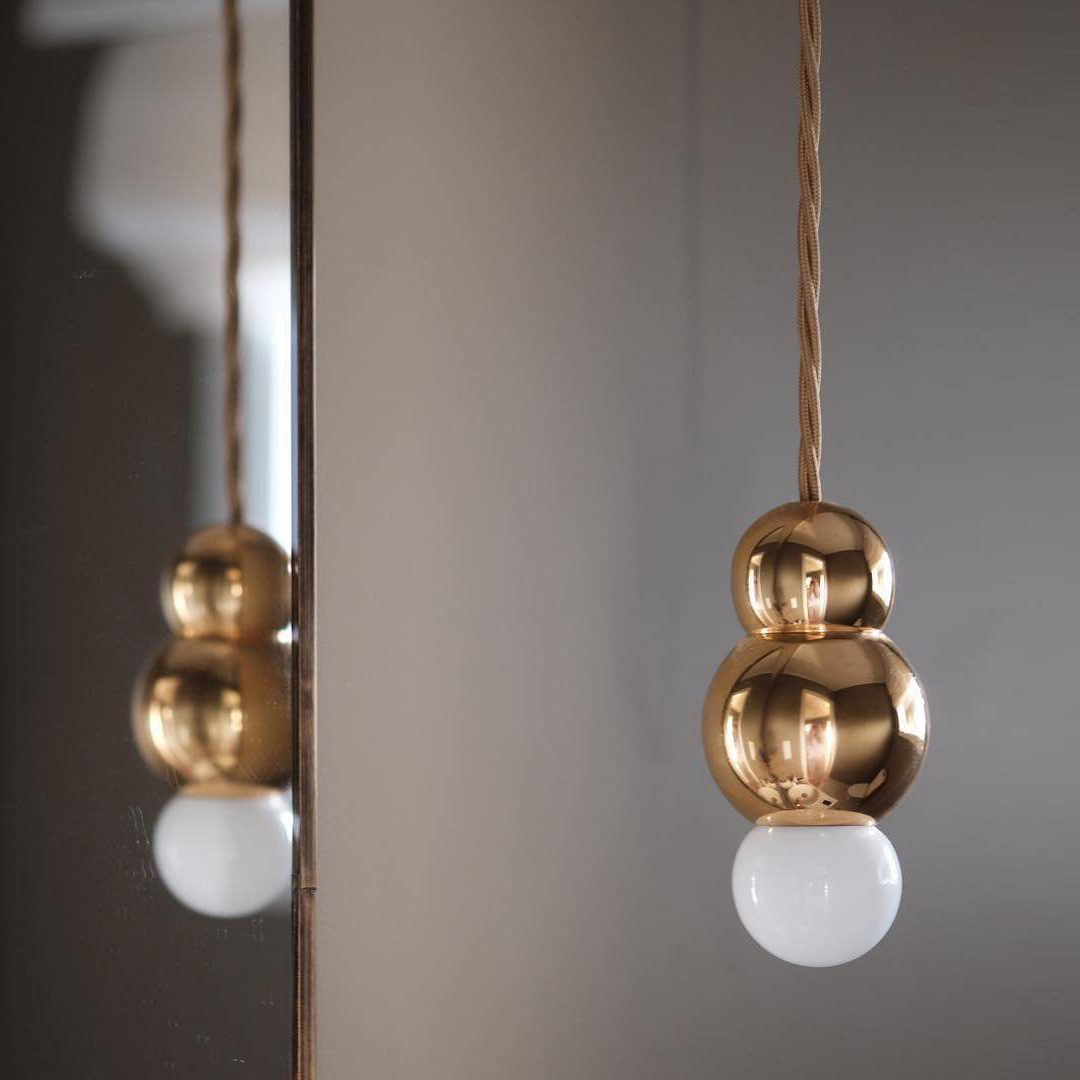modern-spherical-pendant-light-minimalist-globe-hanging-lamp-for-dining-room-and-living-area