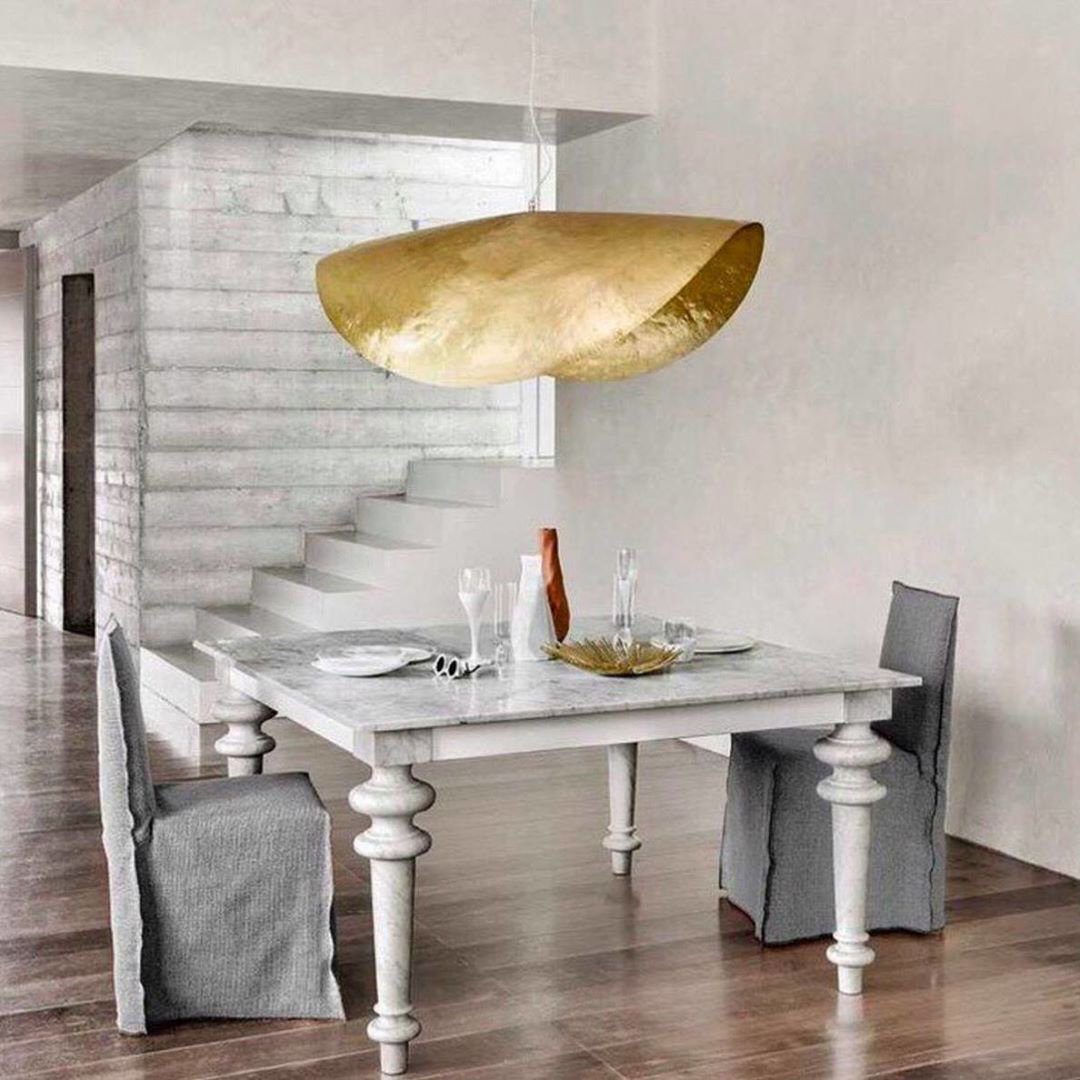 handcrafted-hammered-brass-pendant-lamp-for-modern-kitchen-island-and-elegant-dining-room