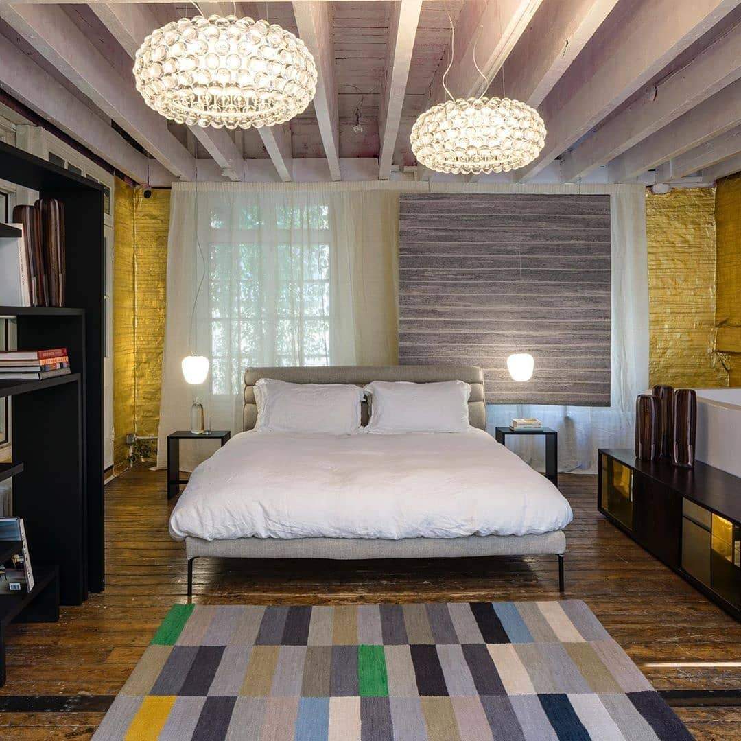 modern-transparent-sphere-pendant-light-acrylic-chandelier-for-living-room-and-bedroom
