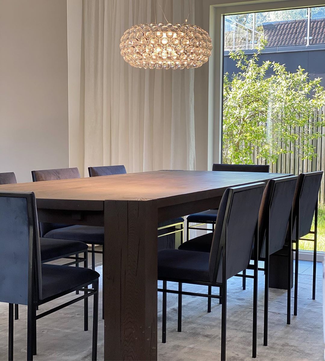 modern-transparent-sphere-pendant-light-acrylic-chandelier-for-living-room-and-bedroom
