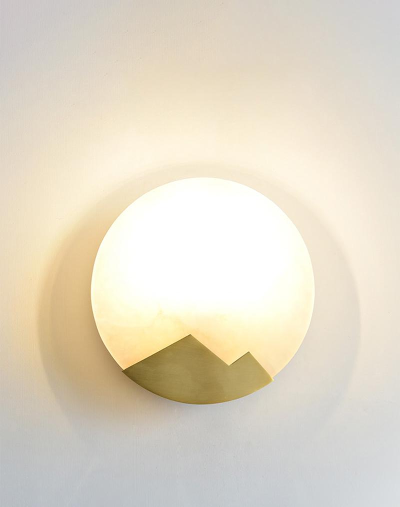 modern-natural-alabaster-stone-and-solid-brass-round-wall-sconce-luxury-lighting-fixture
