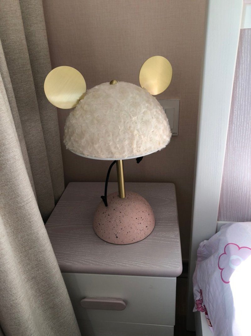 modern-terrazzo-base-table-lamp-with-green-fabric-shade-and-elegant-brass-accents