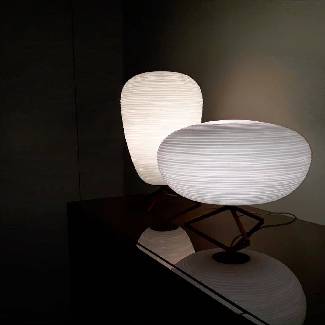 modern-textured-blown-glass-rituals-style-table-lamp-for-bedside-and-living-room