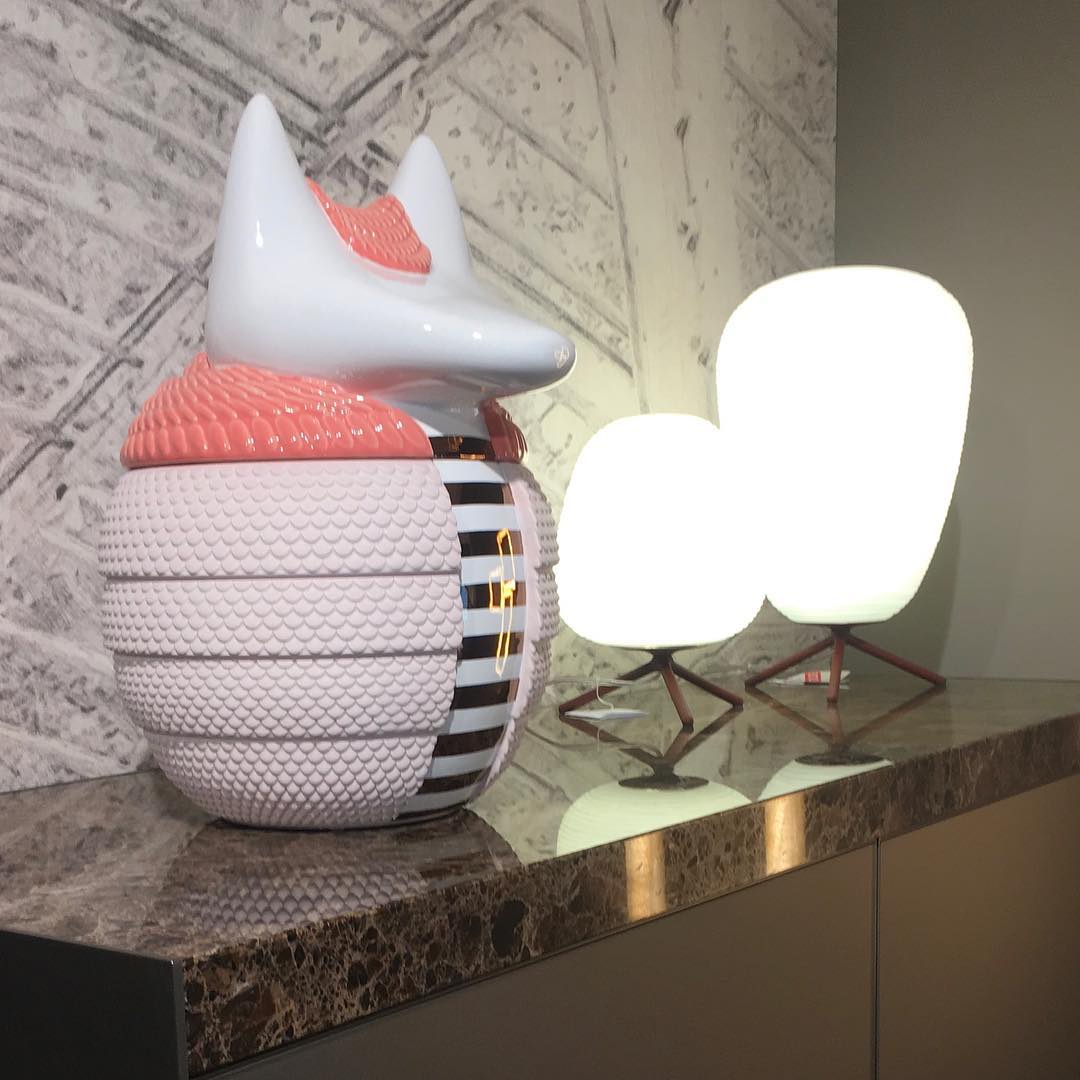 modern-textured-blown-glass-rituals-style-table-lamp-for-bedside-and-living-room