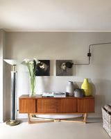 industrial-adjustable-long-arm-wall-sconce-with-rotating-metal-shade-for-indoor-lighting