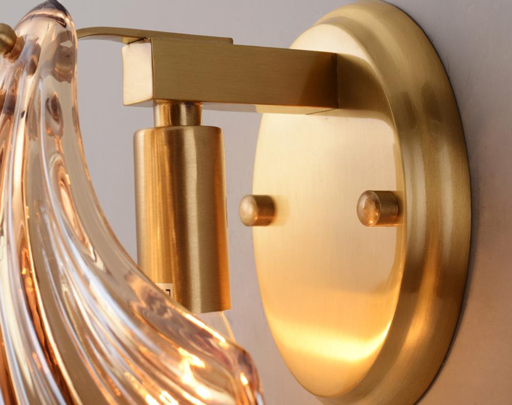 elegant-shell-shaped-brass-and-amber-glass-wall-lamp-for-modern-home-decor