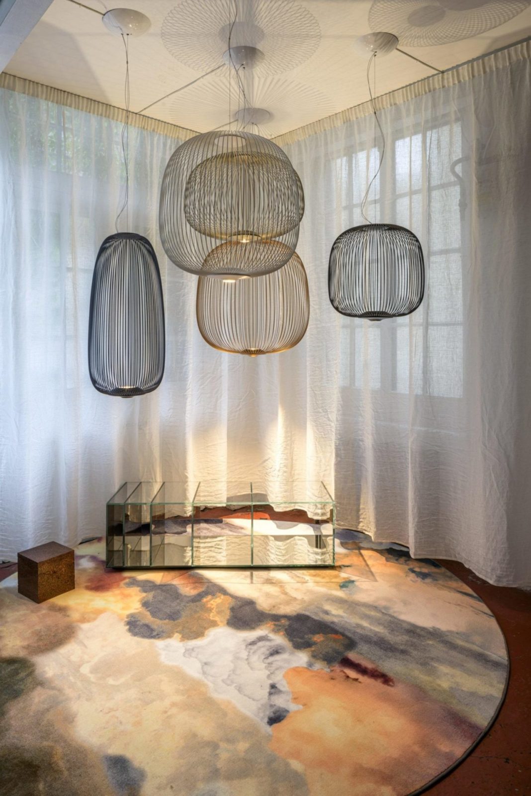 modern-geometric-cage-spokes-led-pendant-light-for-contemporary-living-and-dining-spaces