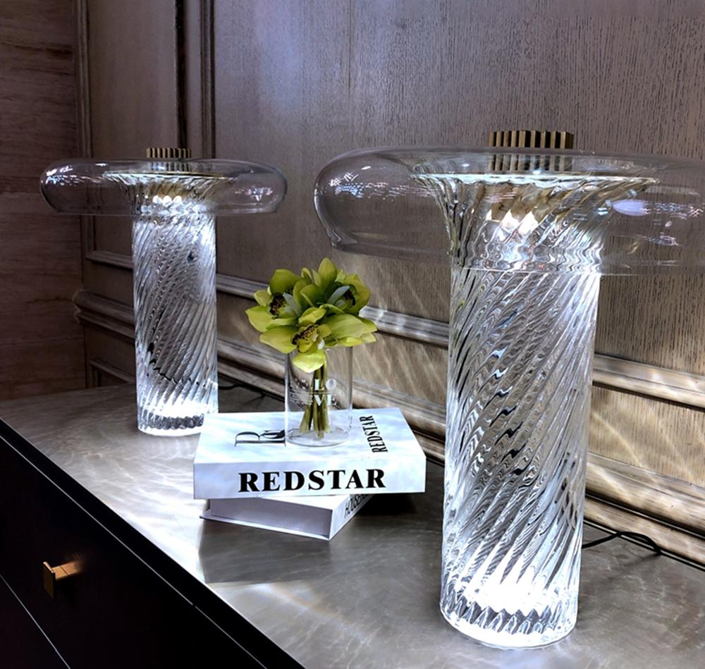 modern-vintage-blown-glass-led-table-lamp-with-brass-base-and-integrated-lighting