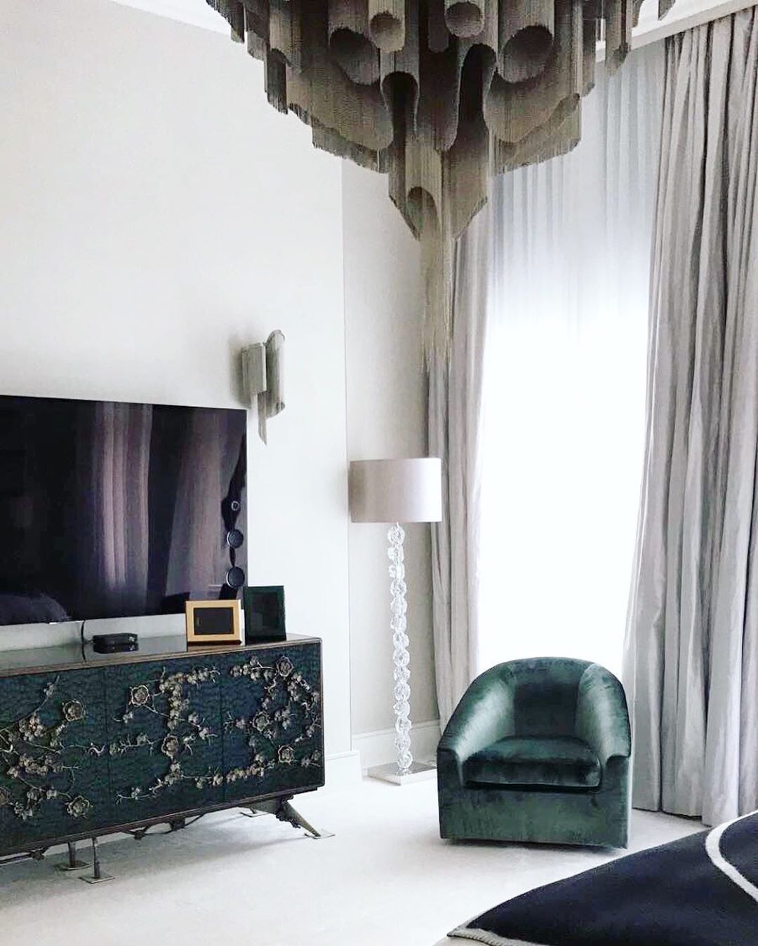 modern-cascading-metal-chain-chandelier-stream-design-suspension-lamp