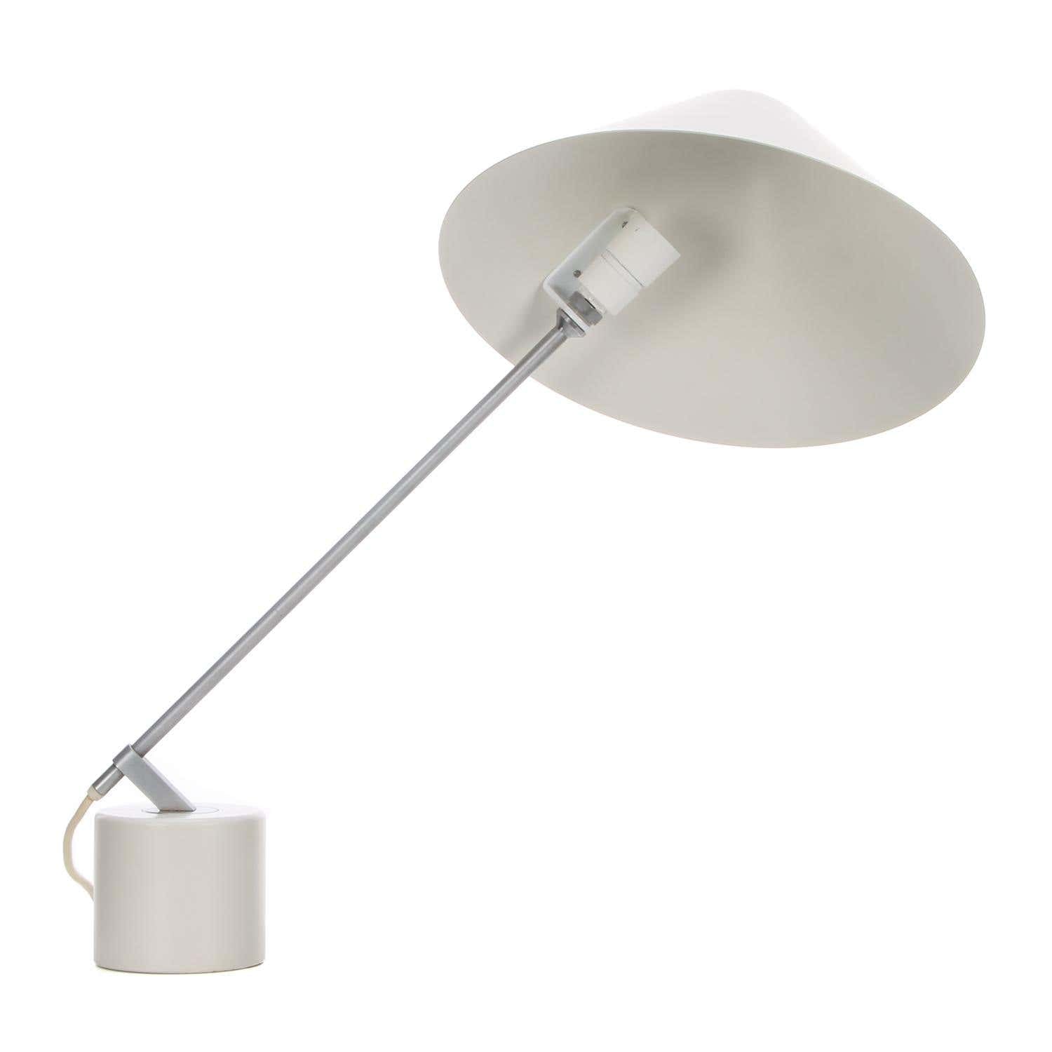 modern-adjustable-swing-arm-desk-lamp-with-rotating-metal-shade-for-office