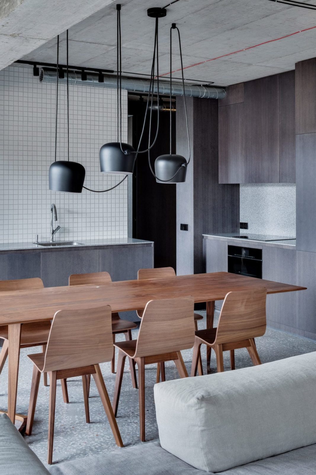 modern-aim-multi-head-led-pendant-light-adjustable-aluminum-ceiling-lamp-for-dining-room-and-office