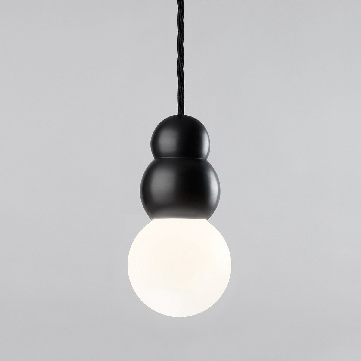 modern-spherical-pendant-light-minimalist-globe-hanging-lamp-for-dining-room-and-living-area