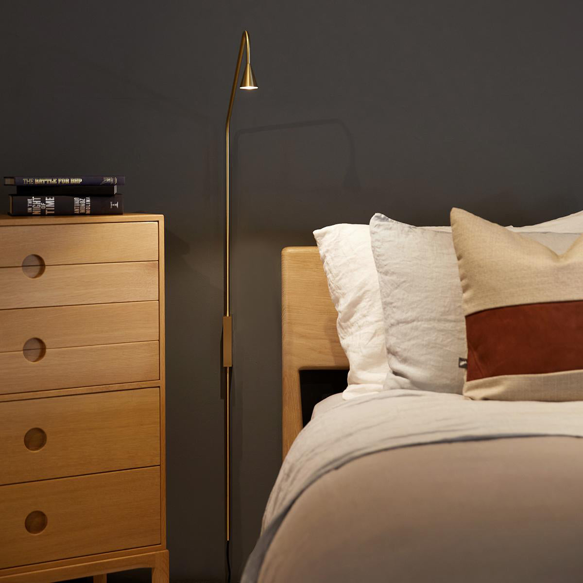 Pureform Geometric LED Wall Sconce Minimalist Indoor Lighting in Gold and Black