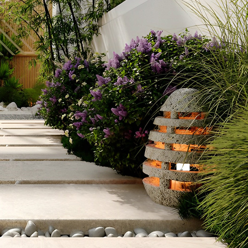 Resin Egg Shaped Waterproof LED Garden Light Modern Outdoor Pathway Landscape Lighting for Lawn