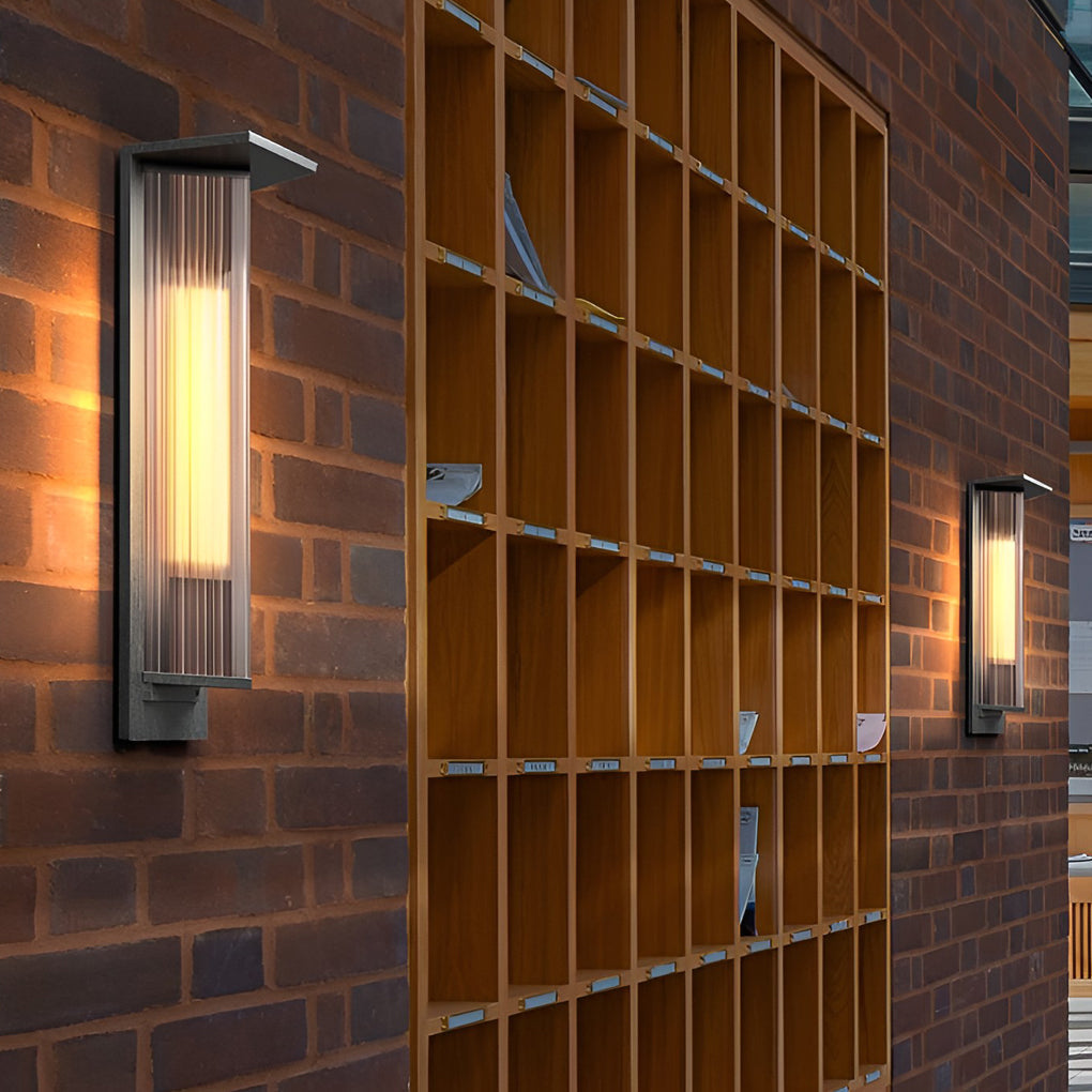 Retro Waterproof Solar LED Wall Sconce Aluminum Exterior Light for Patio and Garden