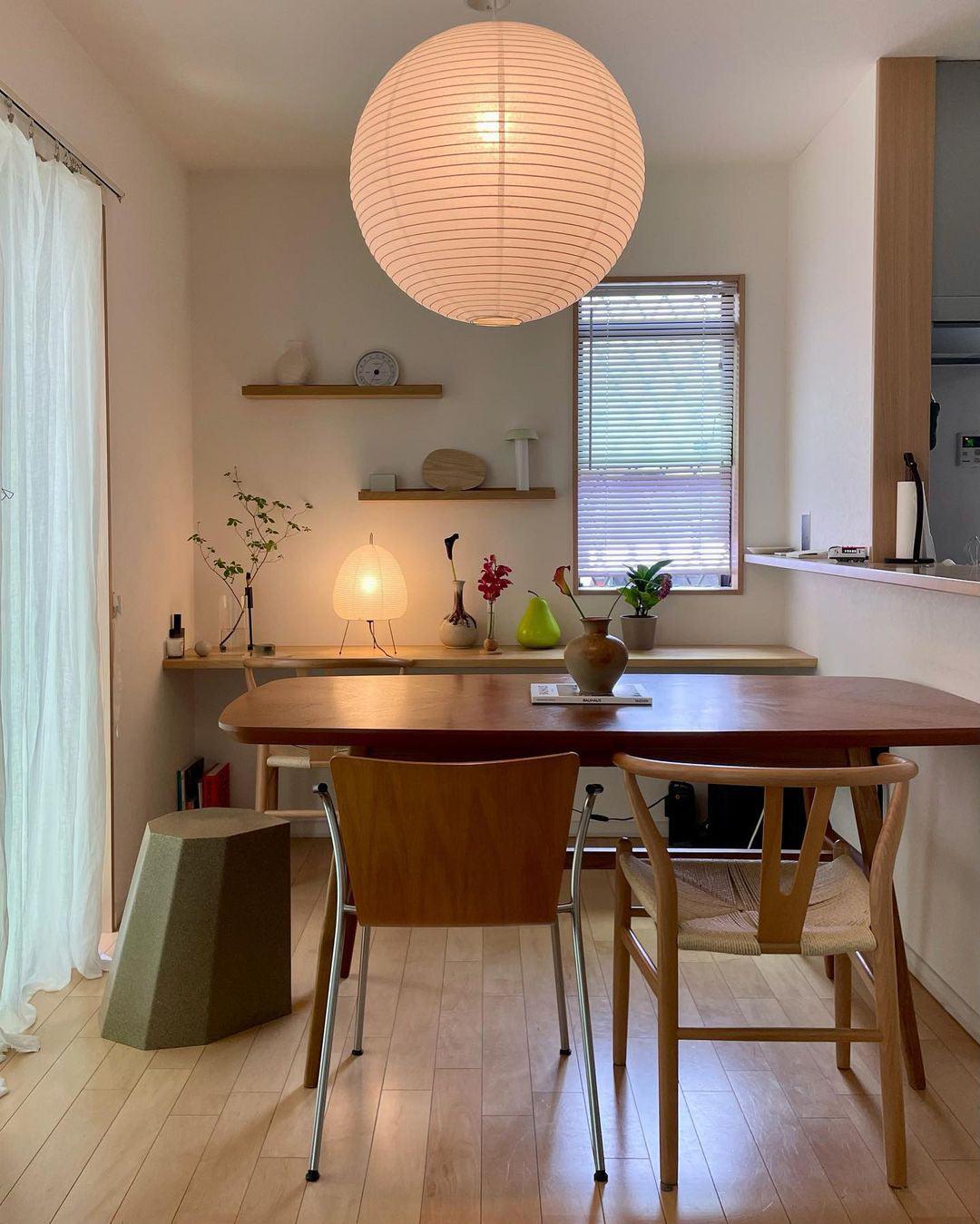 Round Washi Paper Pendant Light Japanese Style Handmade Lantern Ceiling Lamp for Indoor Illumination