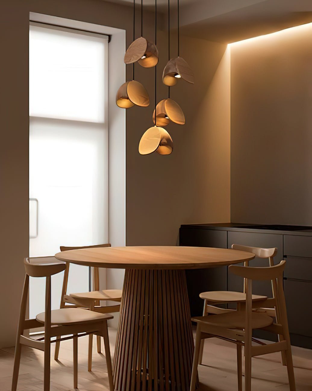 Siyuan Modern Wood Leaf Pendant Light LED Hanging Fixture for Dining Living Room