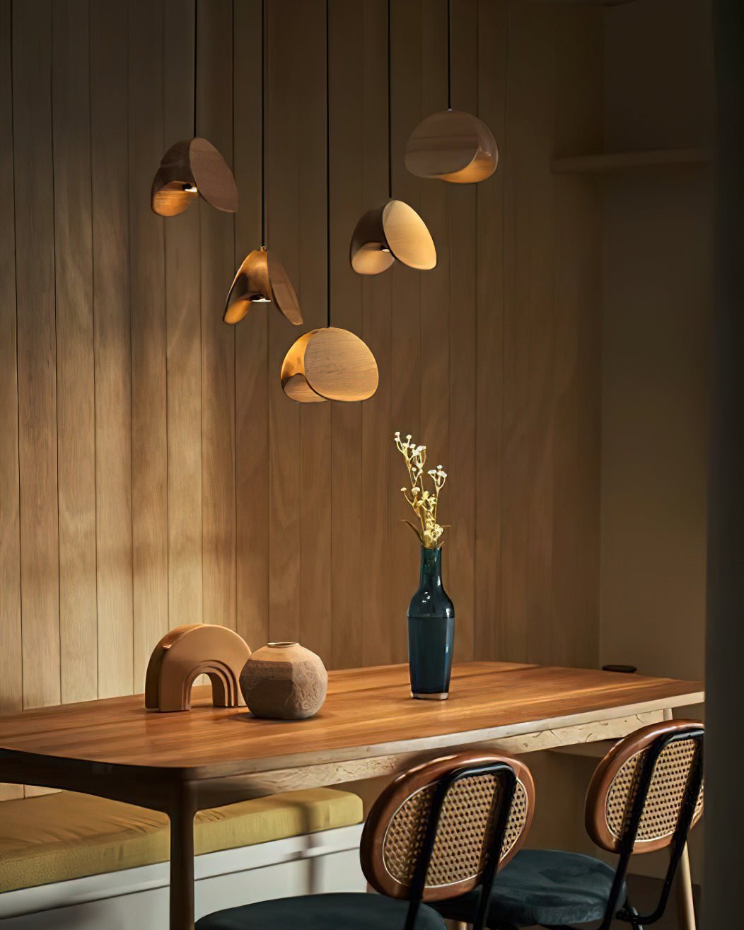 Siyuan Modern Wood Leaf Pendant Light LED Hanging Fixture for Dining Living Room
