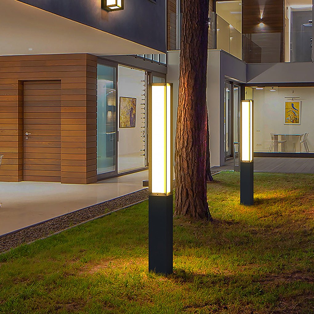 Solar Outdoor High Pole Post Light Waterproof LED Landscape Pathway Lighting for Villa Courtyard