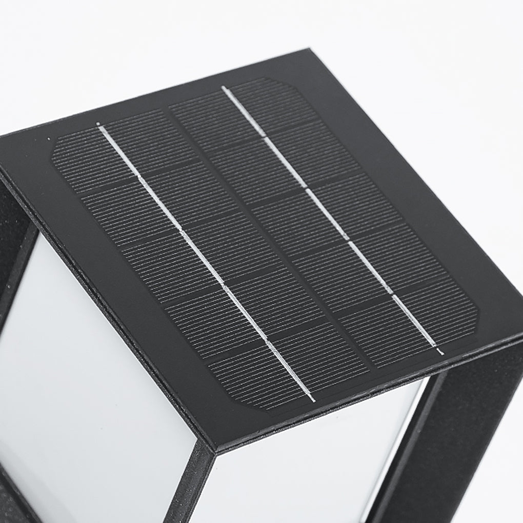 Solar Outdoor High Pole Post Light Waterproof LED Landscape Pathway Lighting for Villa Courtyard