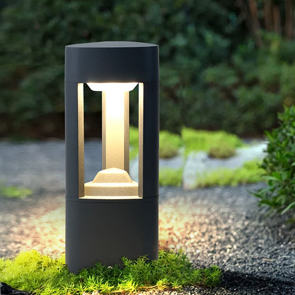 Solar Outdoor Pathway Light Waterproof LED Landscape Bollard for Garden Villa Lawn and Walkway