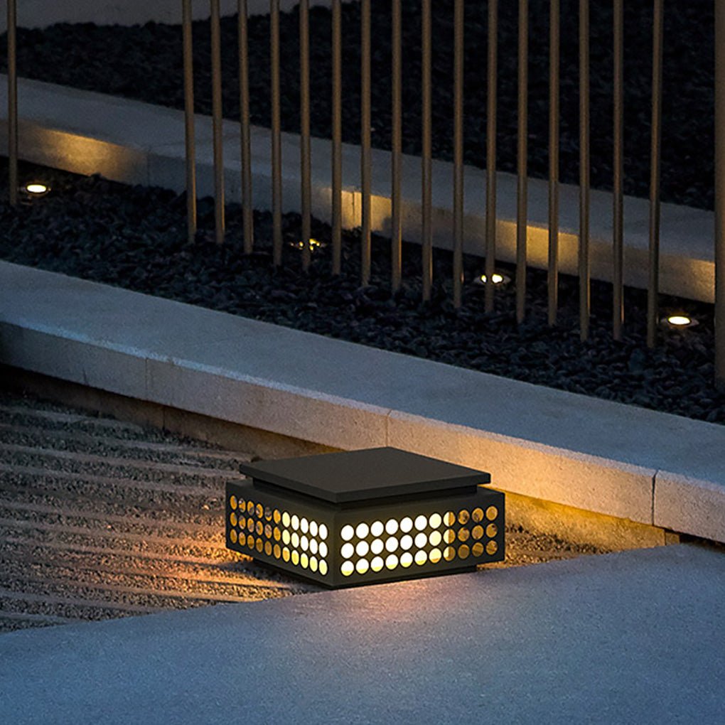 Solar Powered LED Outdoor Garden Post Light with Hollow Pattern for Villa Path and Landscape Lighting