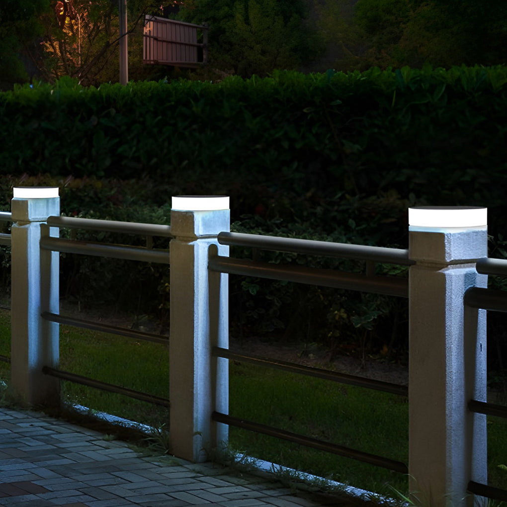 Solar Powered Outdoor Ground Disk Lights Waterproof Recessed Garden Pathway Lighting for Lawns and Decks