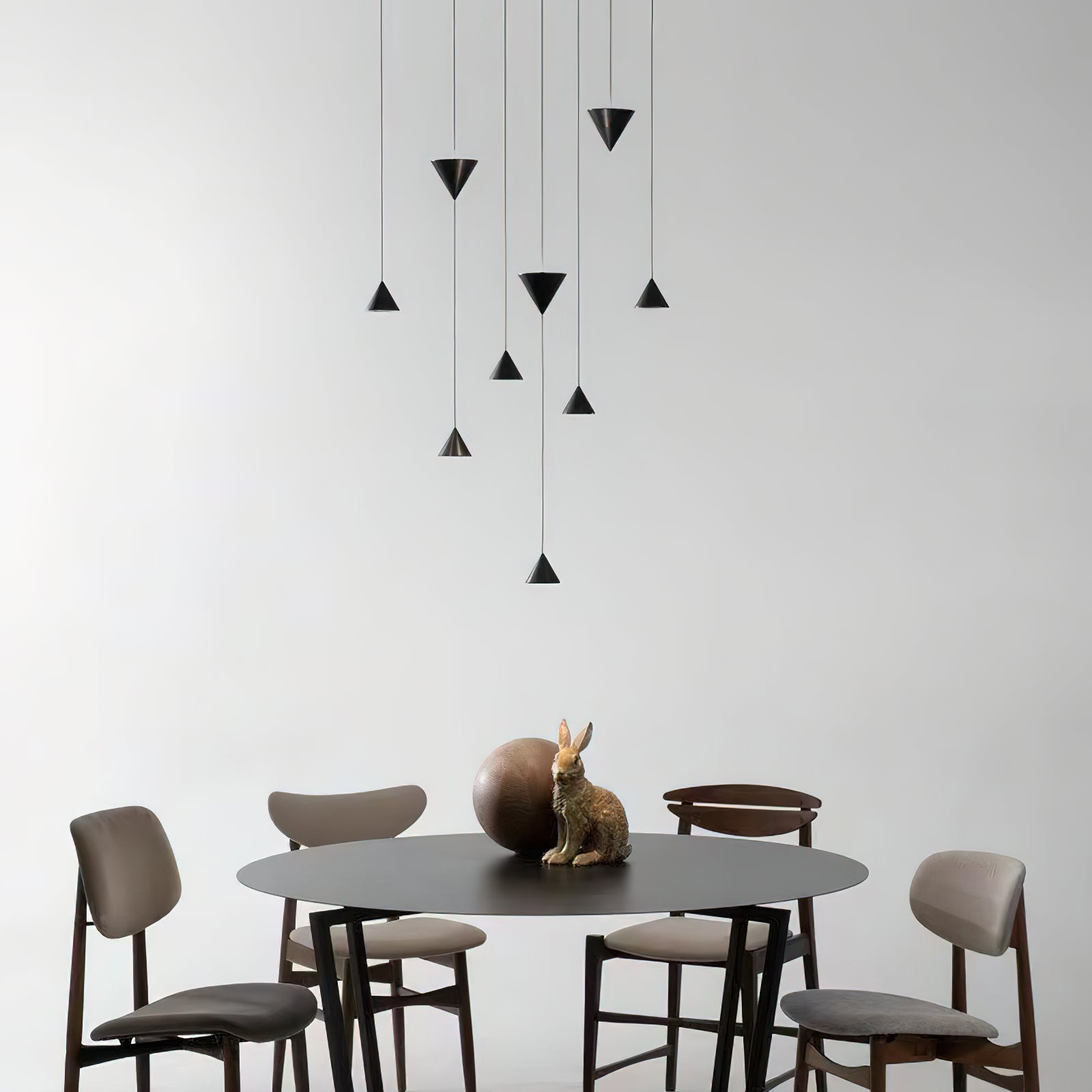 Stralunata Minimalist LED Pendant Light Circular Adjustable Hanging Lamp for Modern Interiors