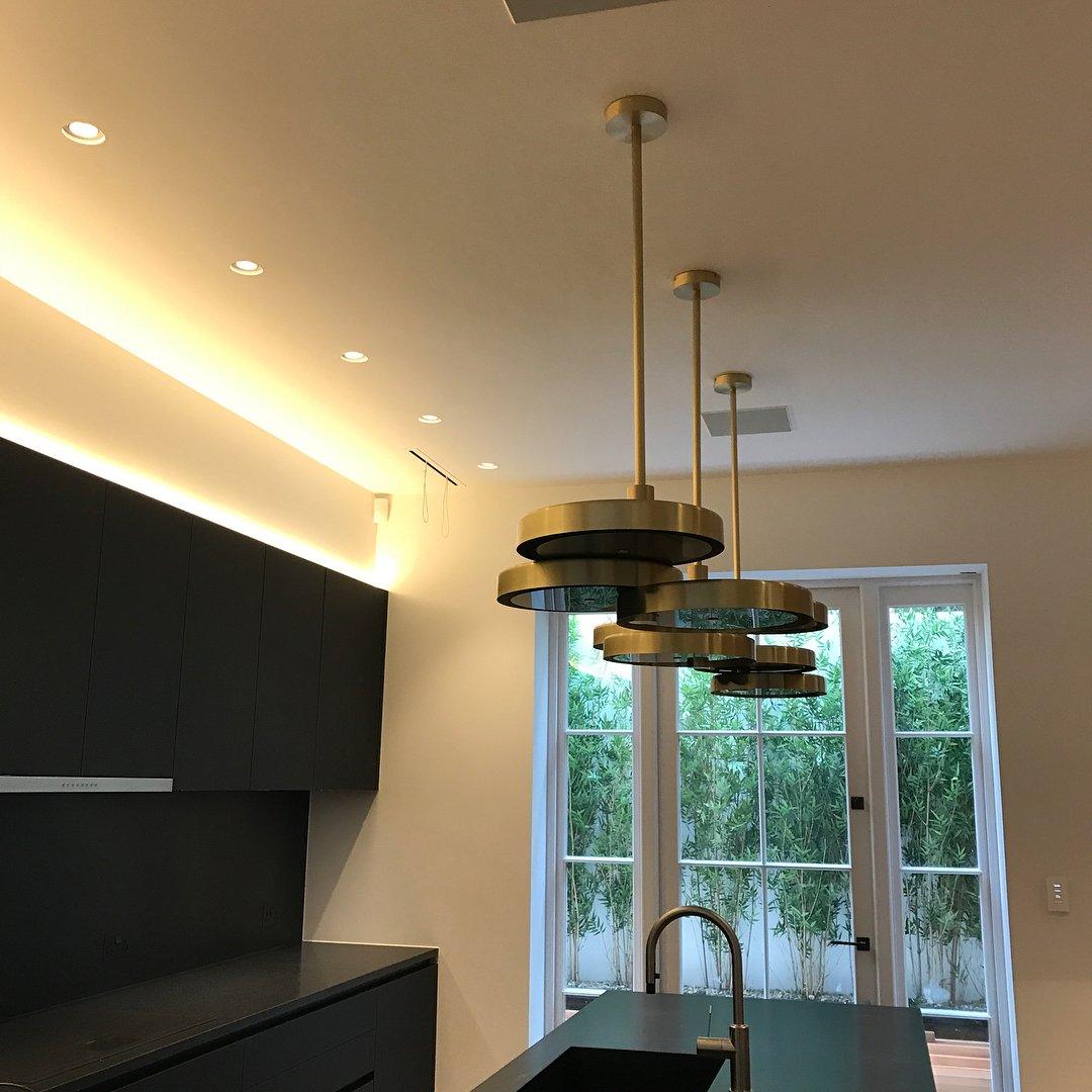 Triarc Intersecting Brass Disc Chandelier Modern Pendant Light for Living Room