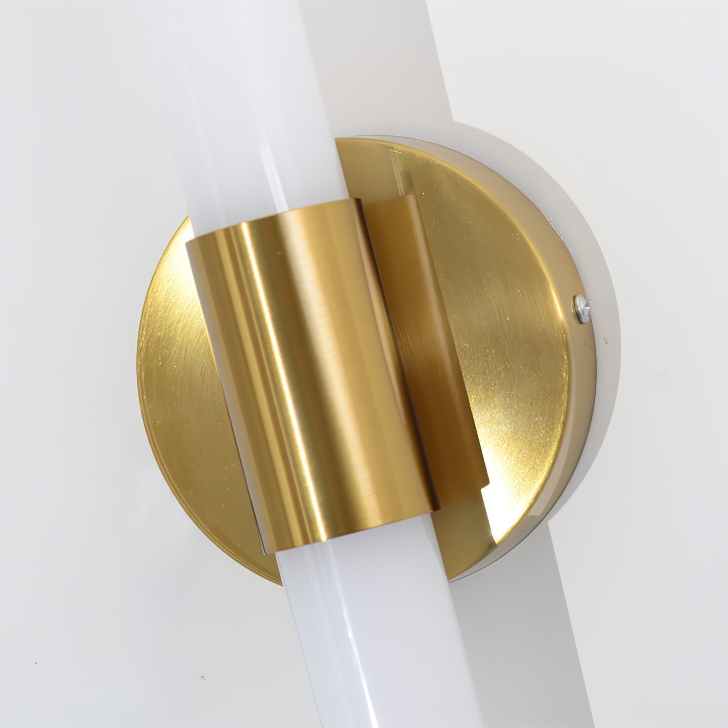 Vertical Gold Tubo Linear LED Wall Lamp Modern Minimalist Architectural Sconce Lighting