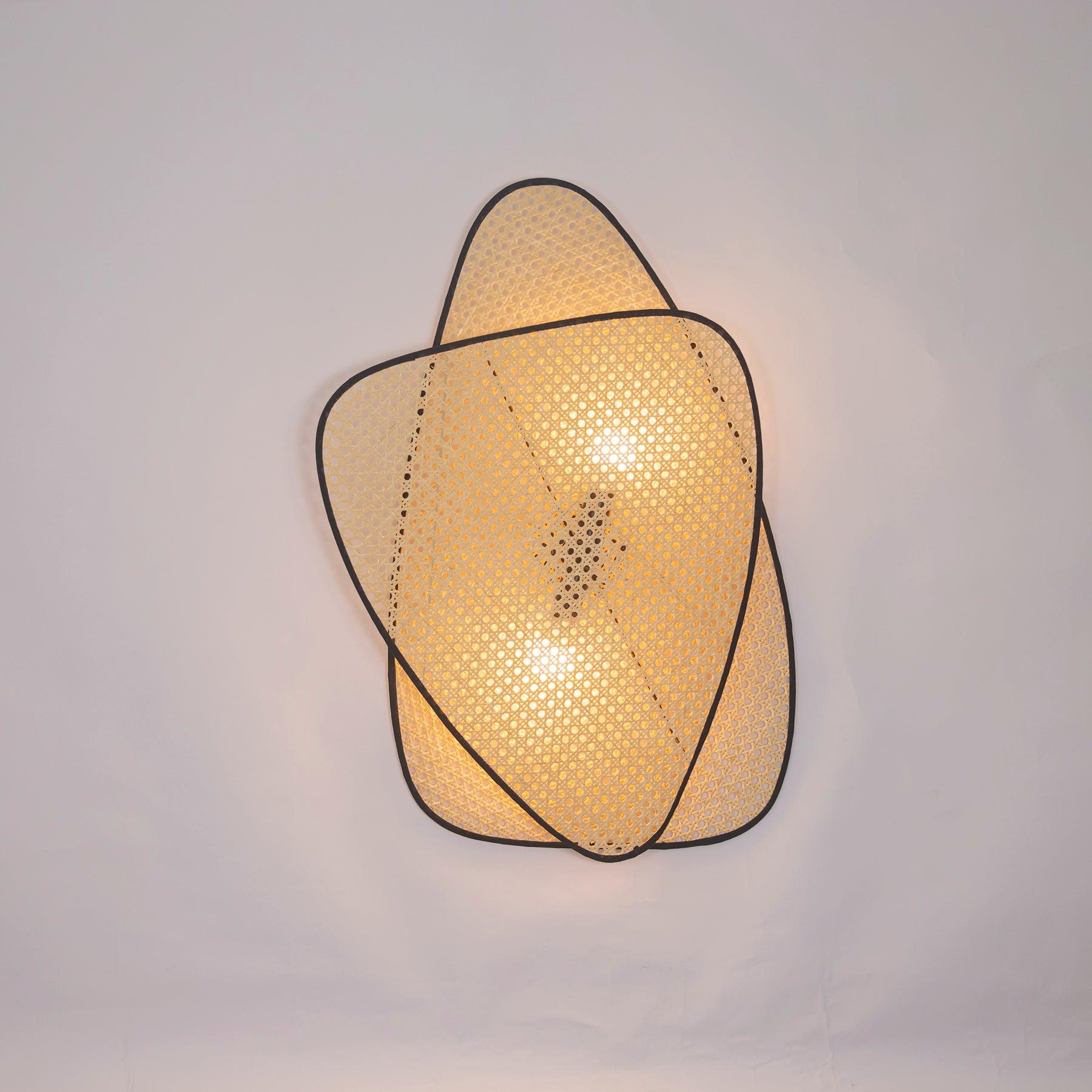 Vintage Bamboo Screen Cannage Wall Sconce Natural Wood Bracket Lighting Fixture