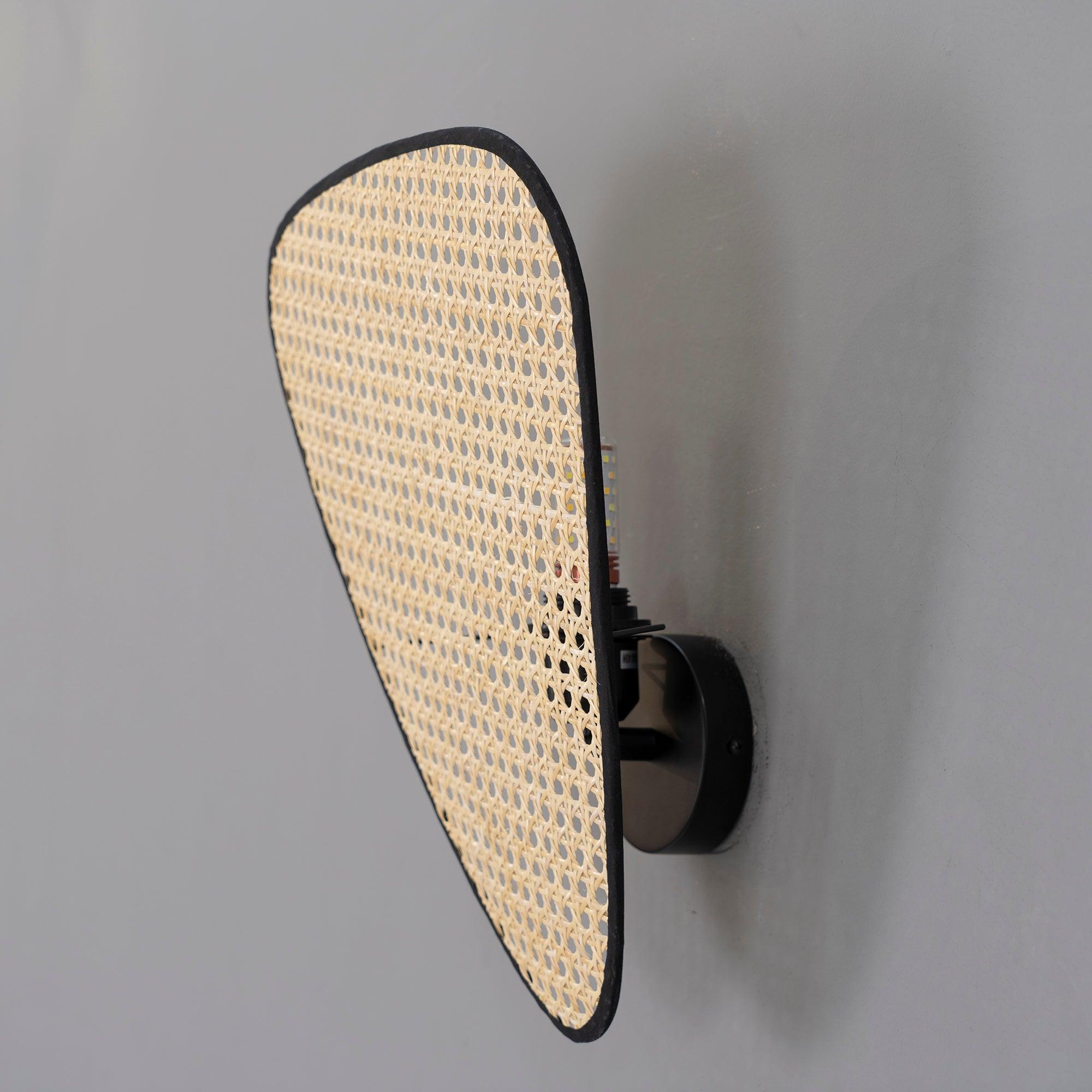 Vintage Bamboo Screen Cannage Wall Sconce Natural Wood Bracket Lighting Fixture
