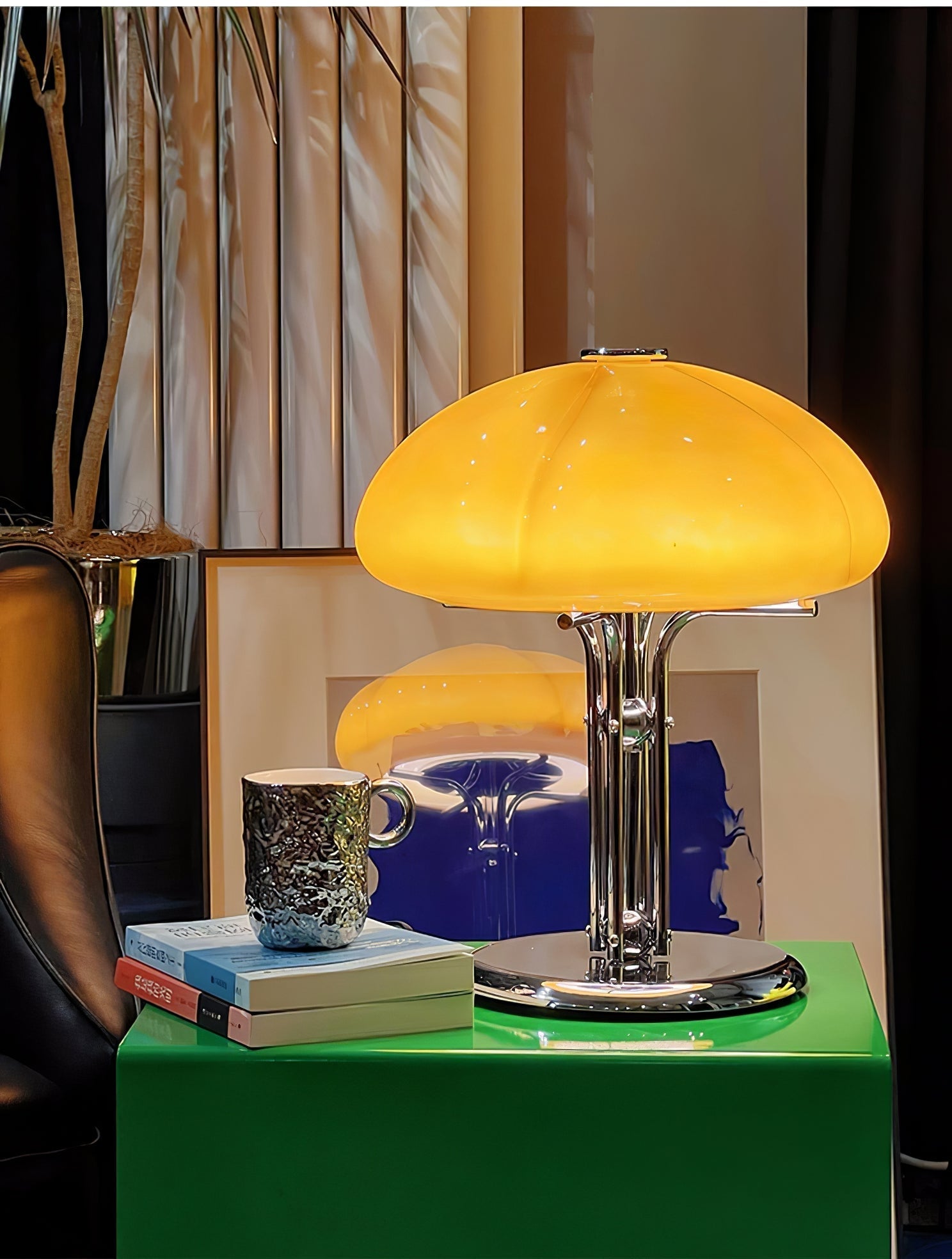 vintage-bauhaus-style-mushroom-desk-lamp-with-amber-glass-shade-for-living-room-and-bedroom